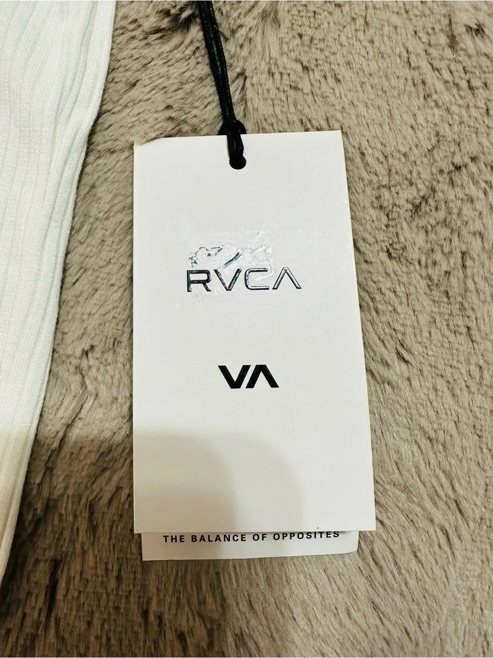RVCA WEST SIDE WHITE RIBBED CROP LOGO TANK TOP XL NWT STREETWEAR - Picture 7 of 11